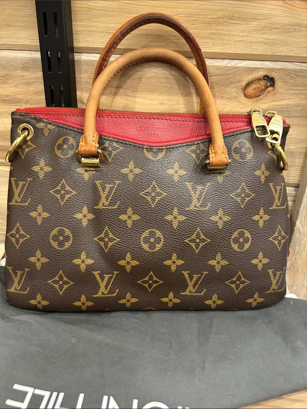 Louis Vuitton Pallas  BB